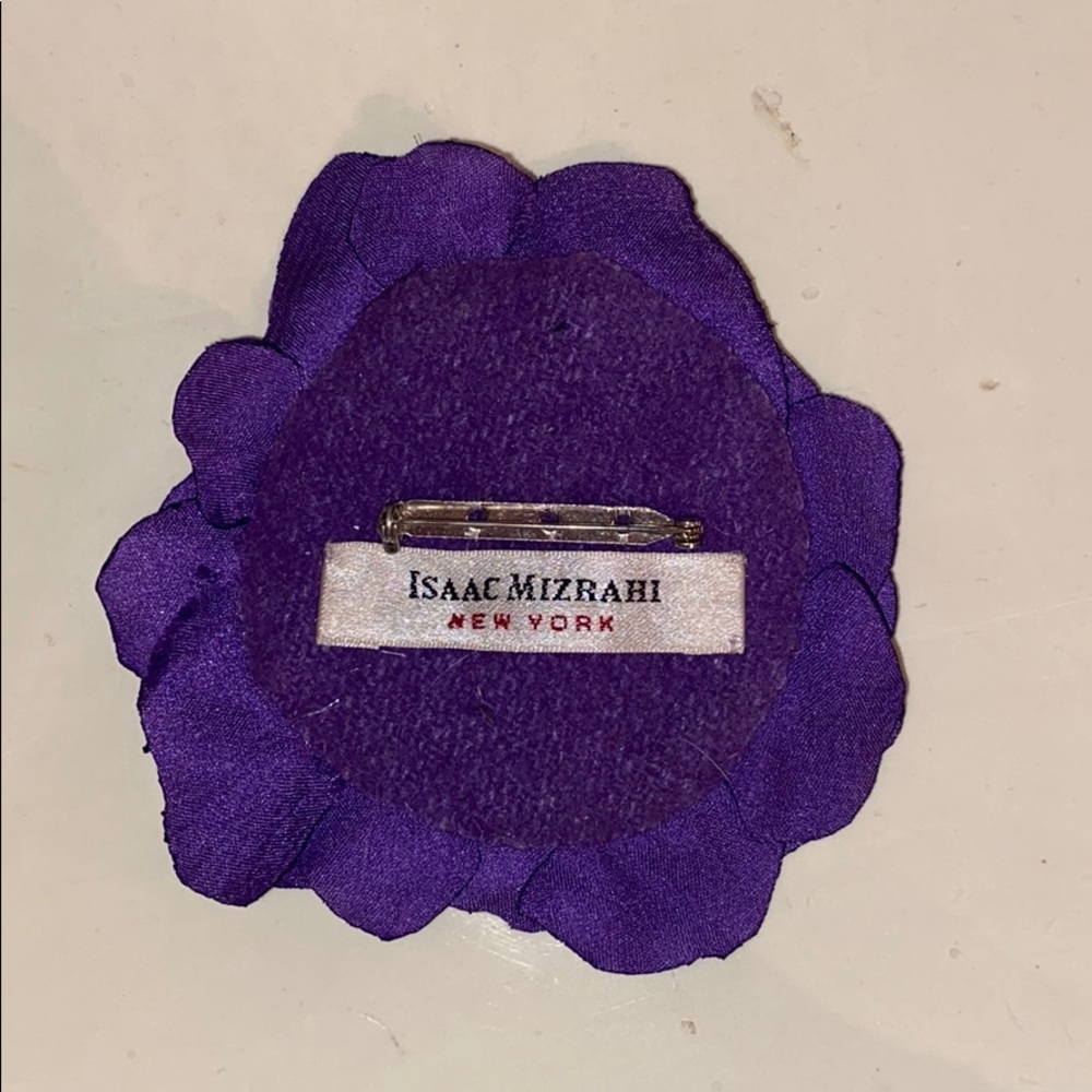 Stunning Isaac Mizrahi pin